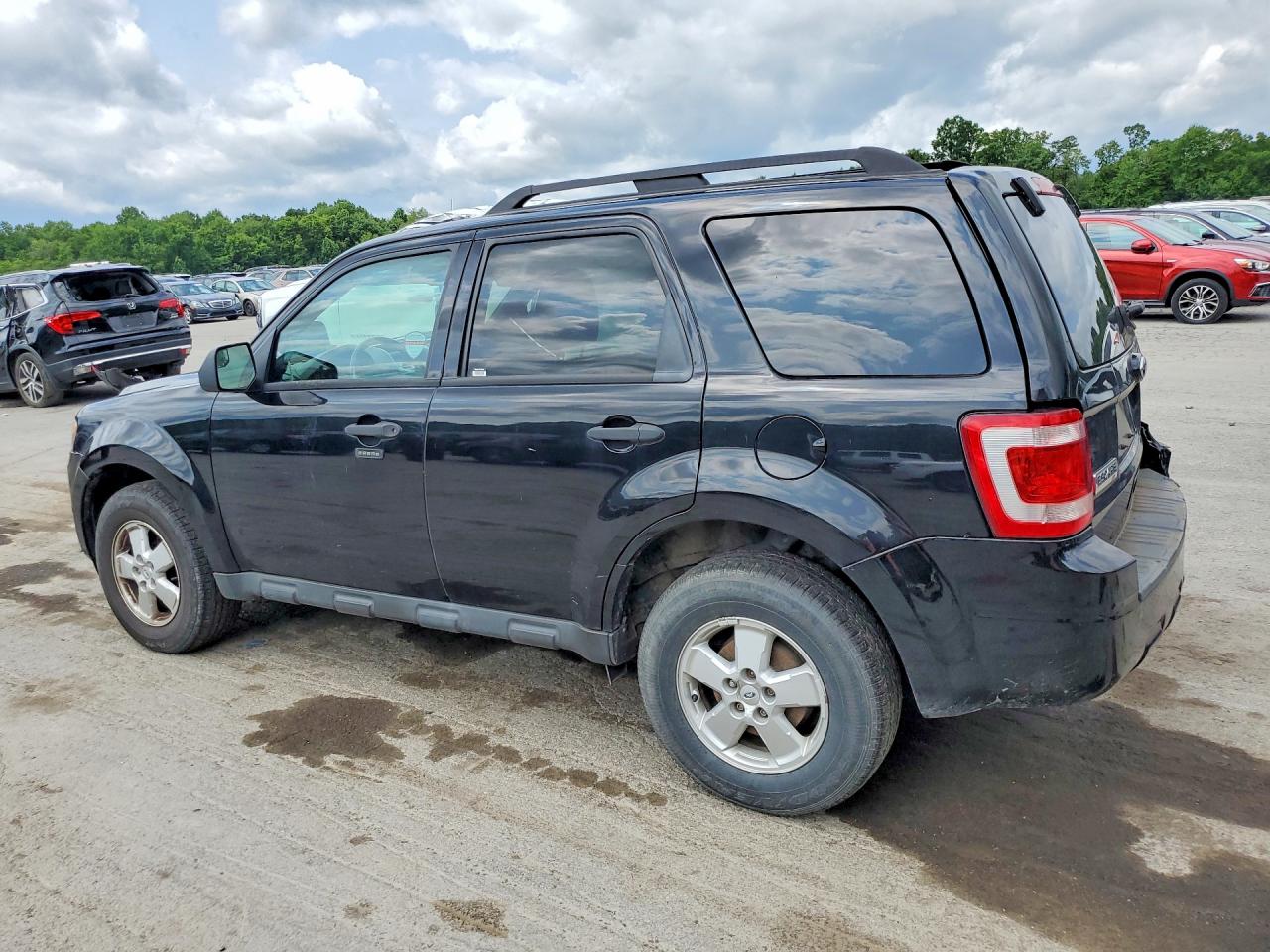 2010 FORD ESCAPE