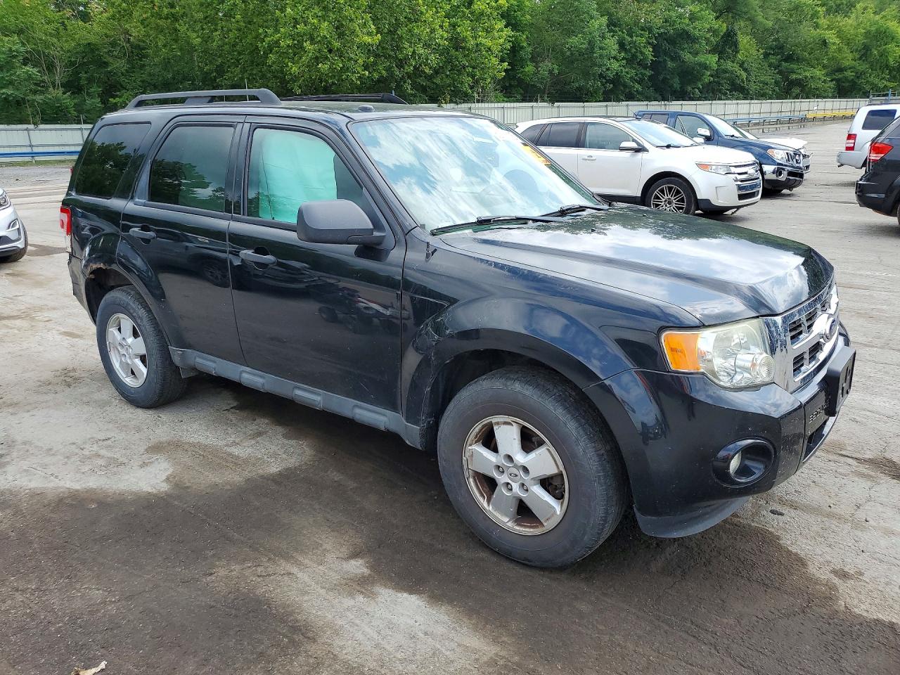 2010 FORD ESCAPE