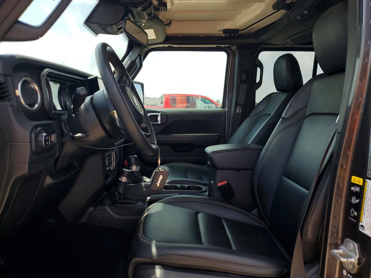 2025 JEEP GLADIATOR