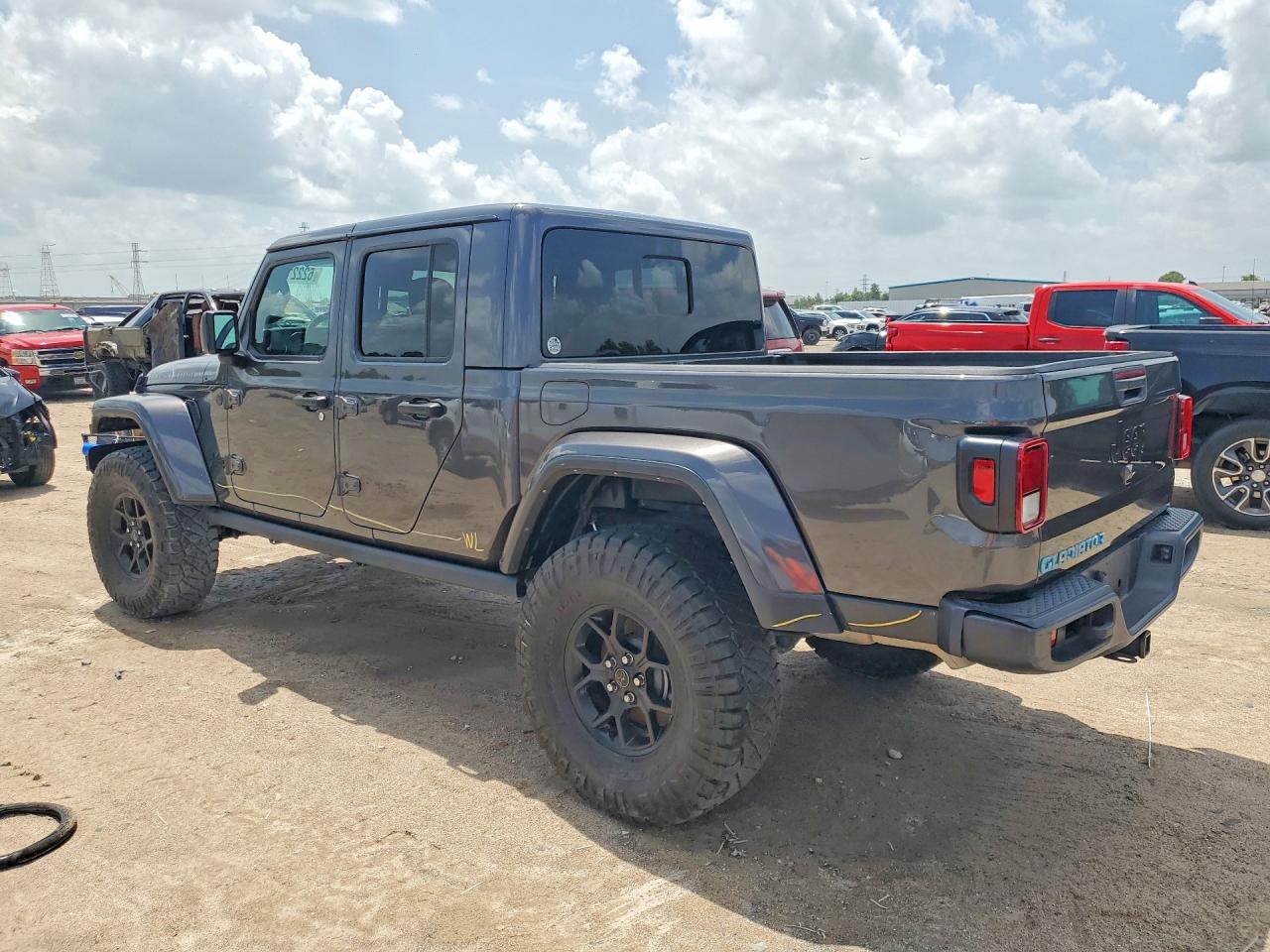 2025 JEEP GLADIATOR