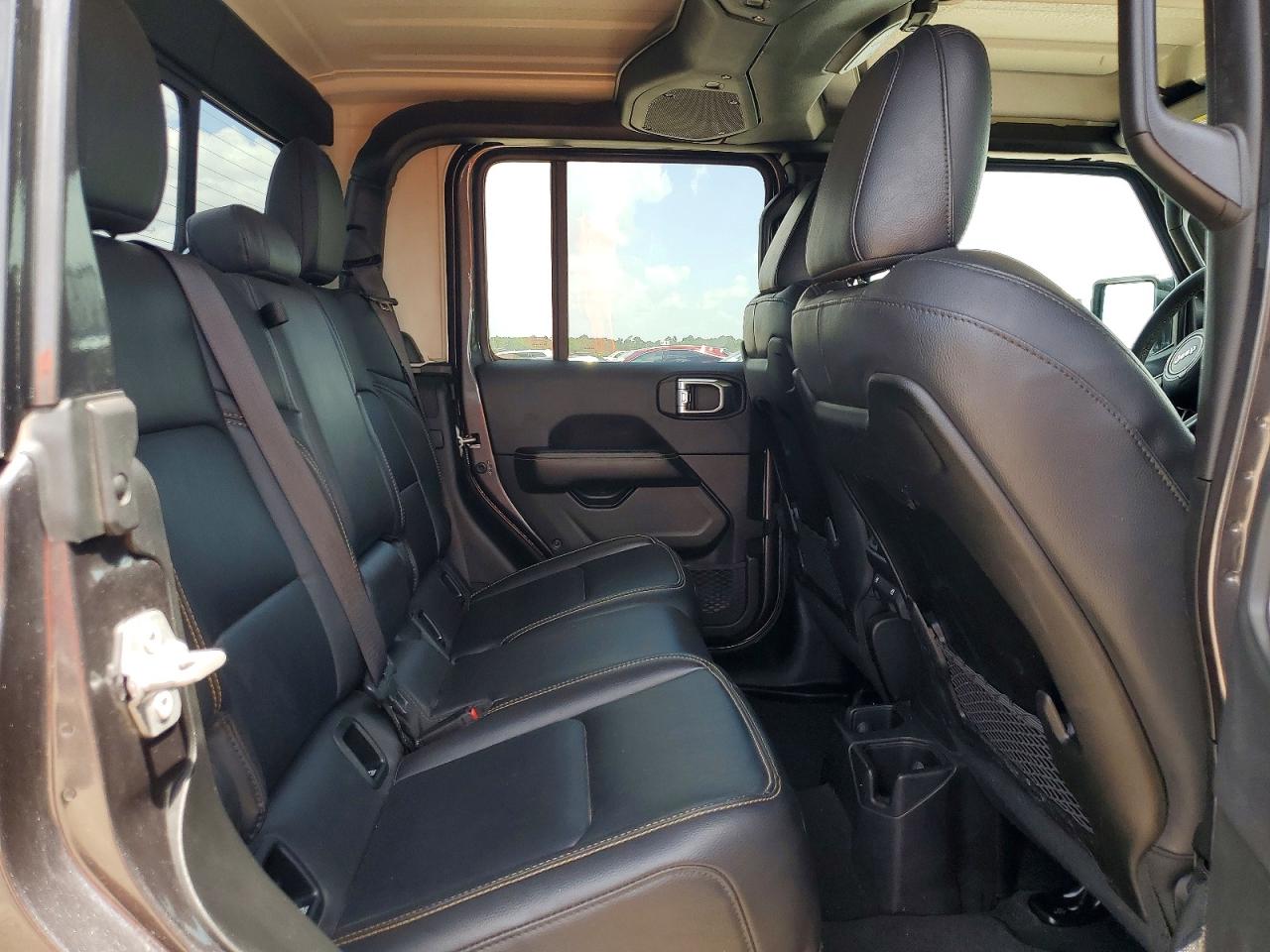 2025 JEEP GLADIATOR