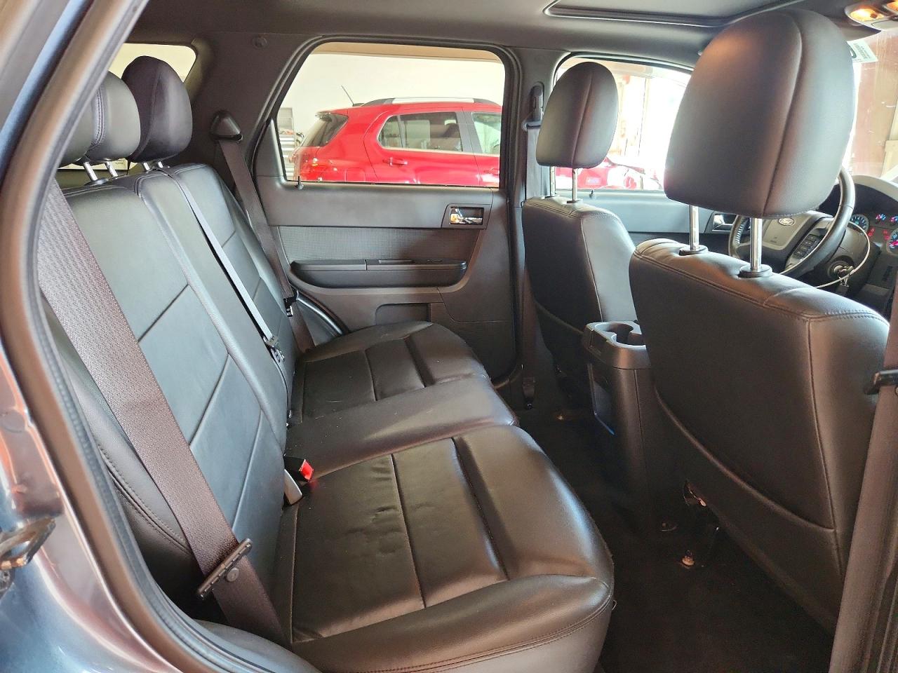 2010 FORD ESCAPE