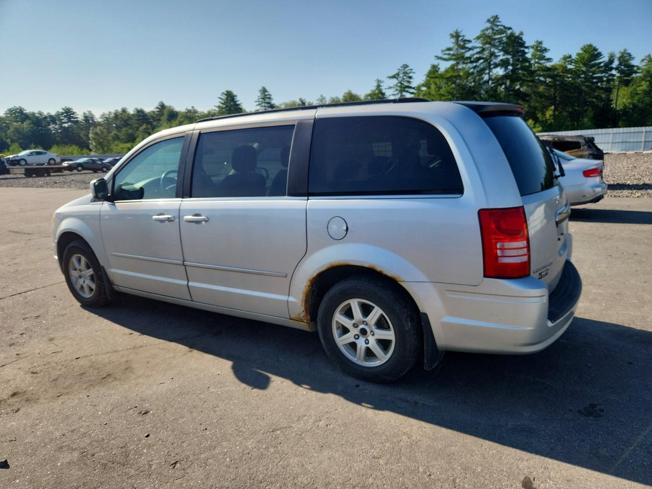 2010 CHRYSLER MINIVAN