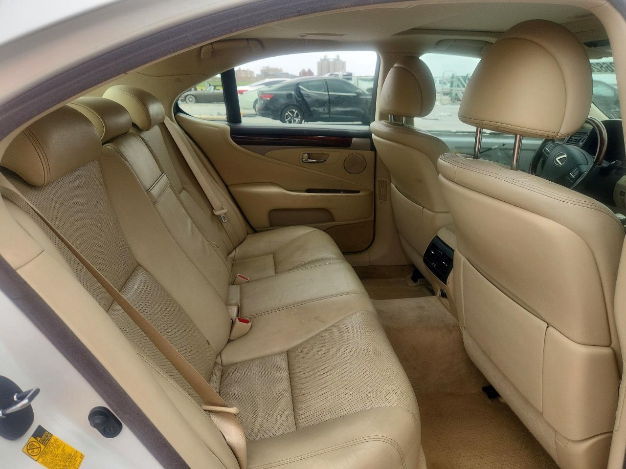 2014 LEXUS LS460
