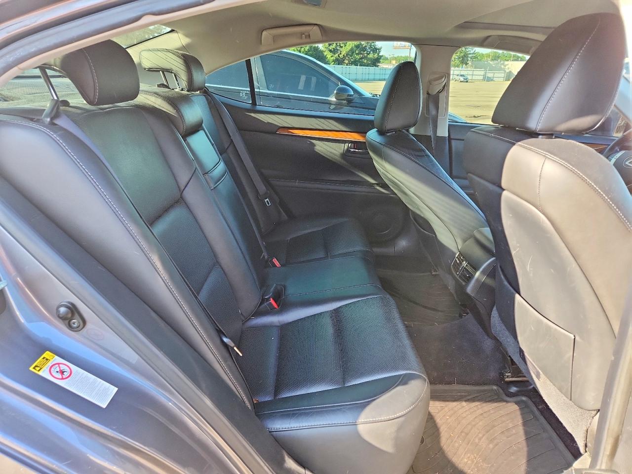 2014 LEXUS ES300