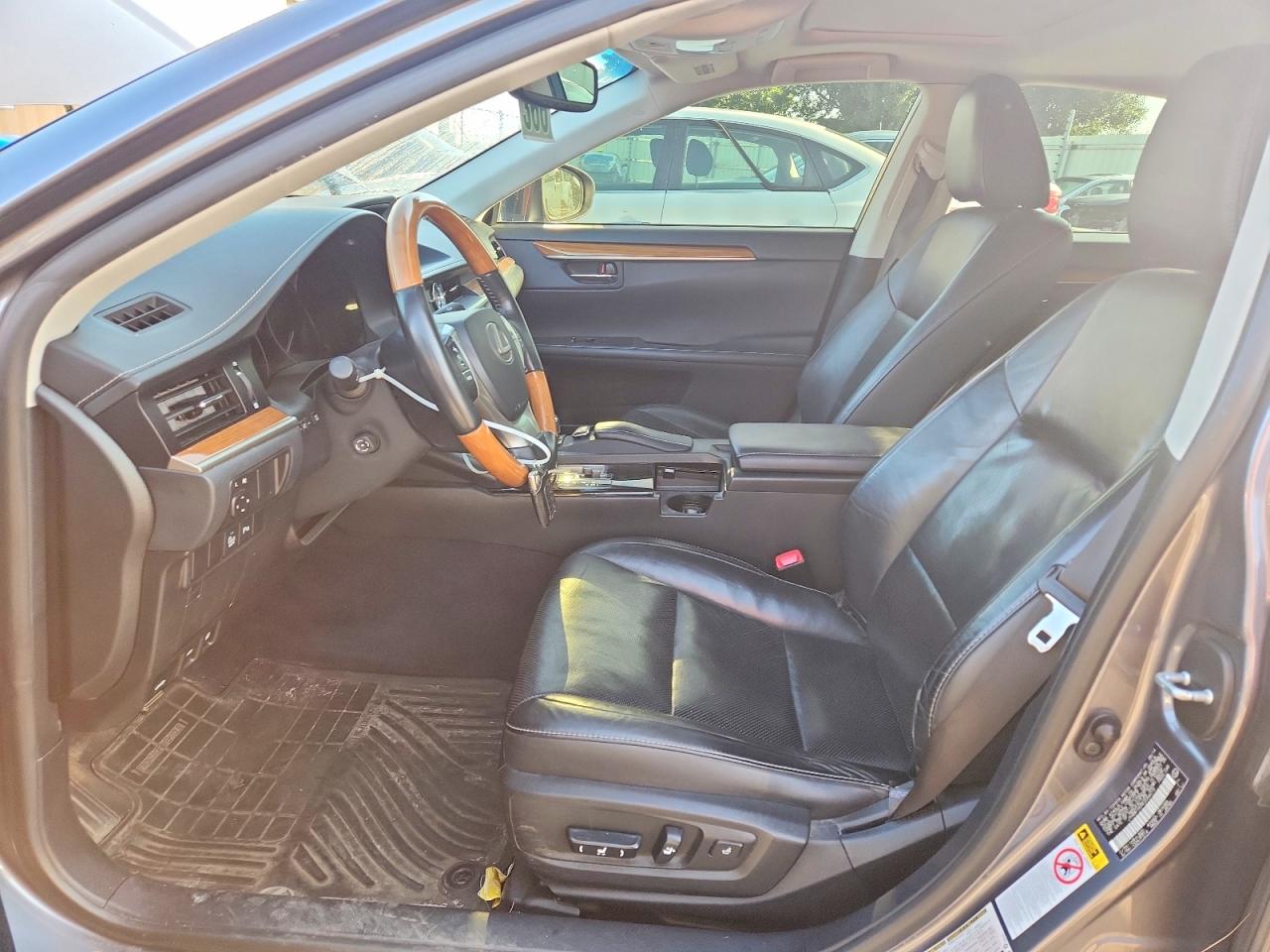 2014 LEXUS ES300