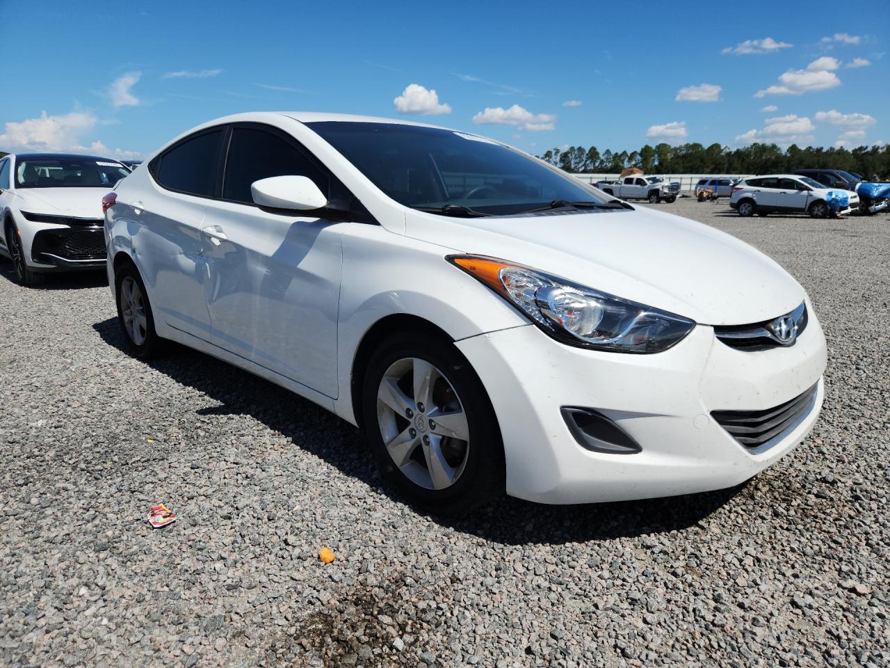 2013 HYUNDAI ELANTRA