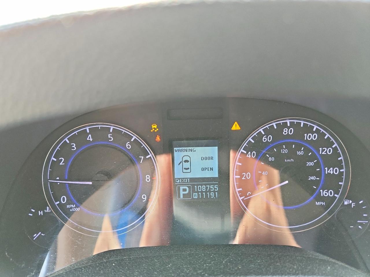 2013 INFINITI G37