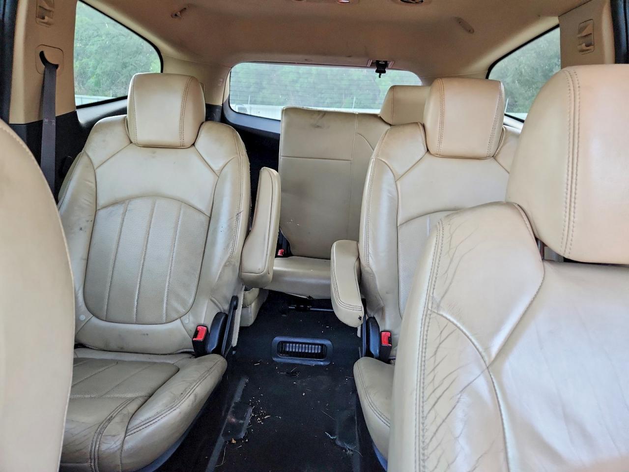 2010 CHEVROLET TRAVERSE