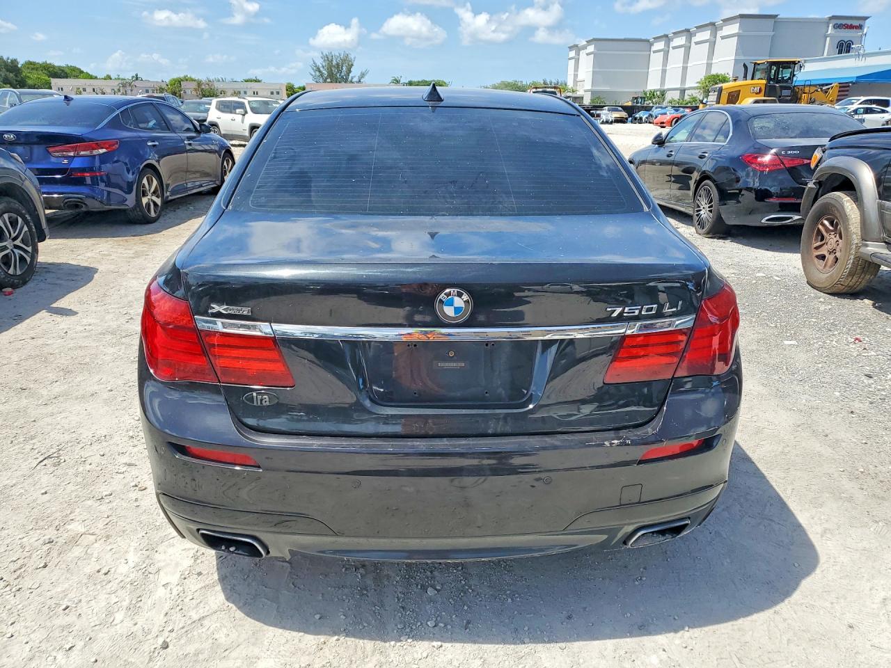 2013 BMW 7 SERIES