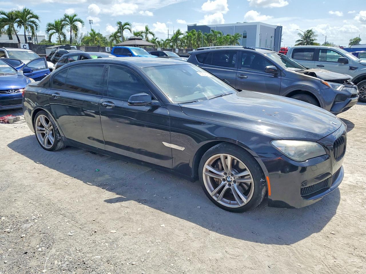 2013 BMW 7 SERIES