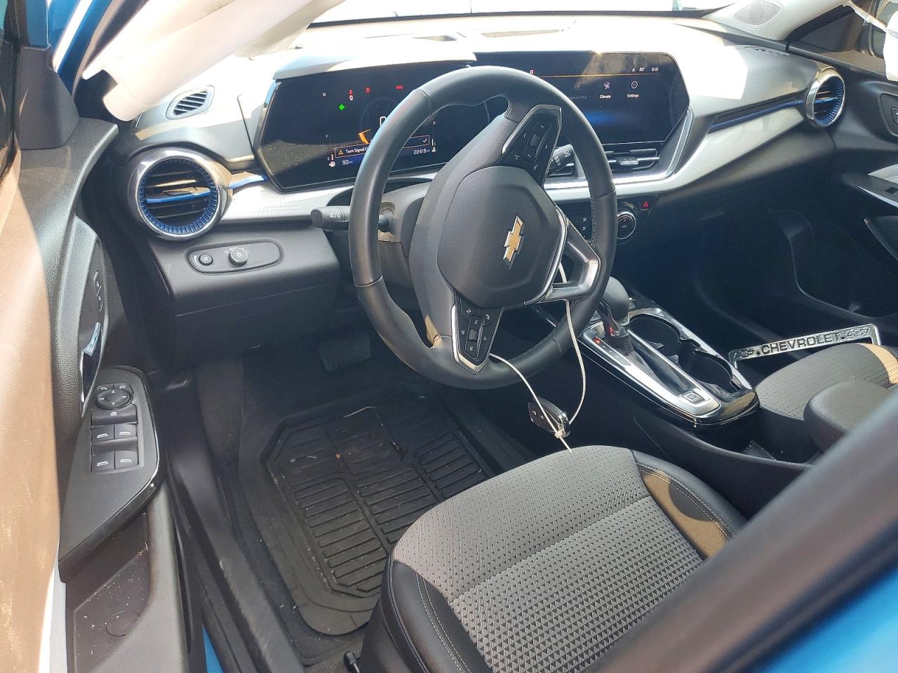 2025 CHEVROLET TRAX