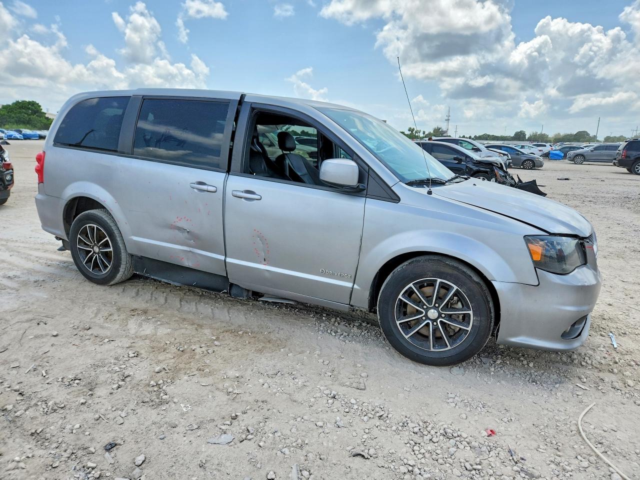 2019 DODGE CARAVAN