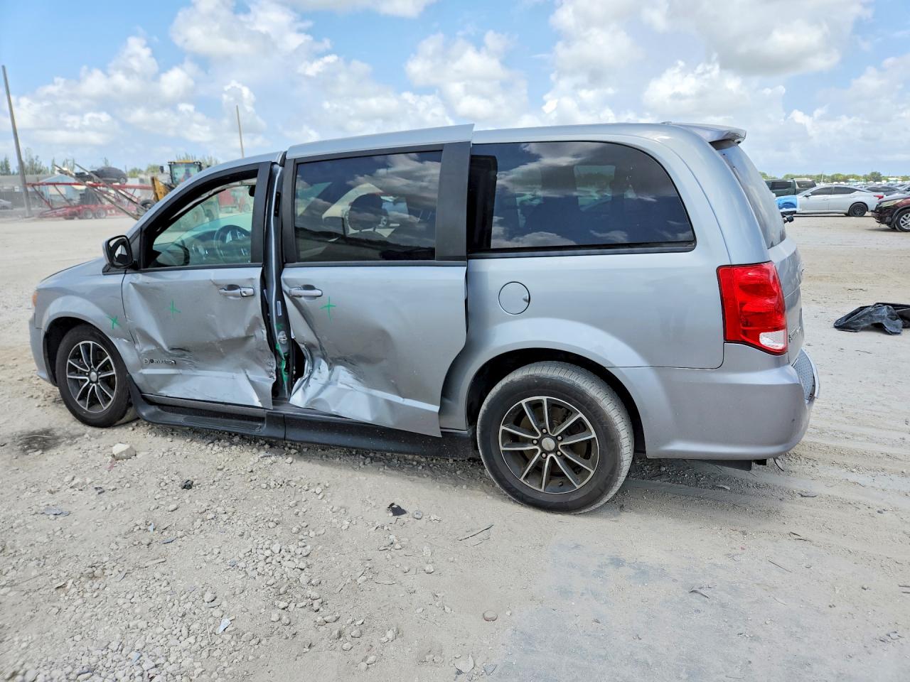 2019 DODGE CARAVAN
