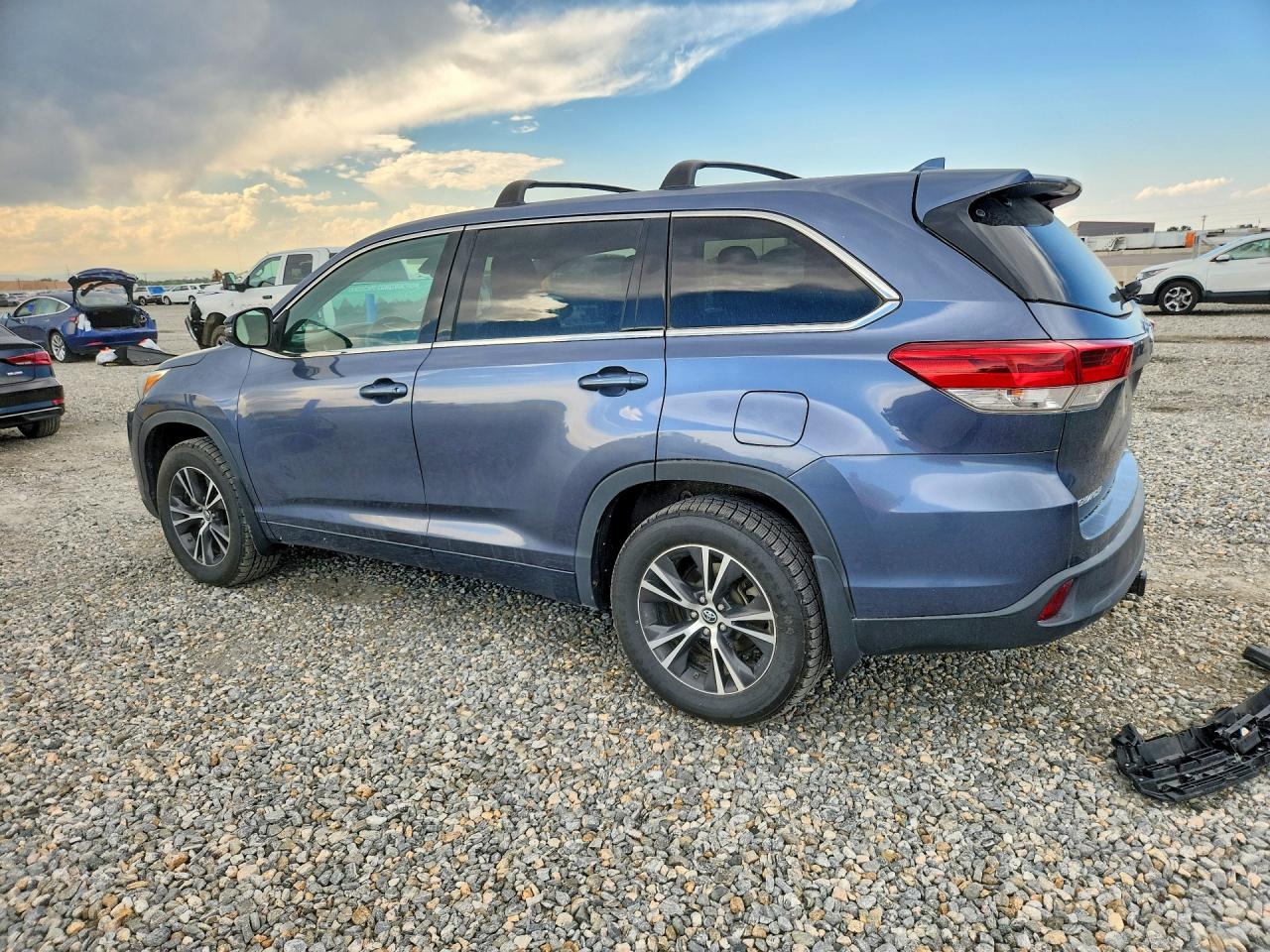 2018 TOYOTA HIGHLANDER