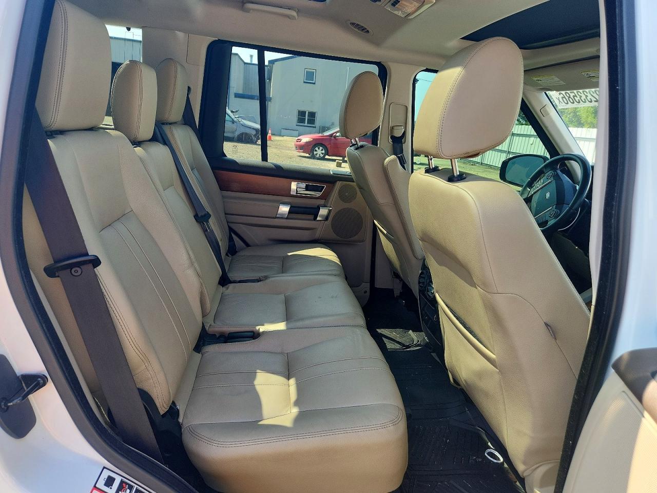 2016 LAND ROVER LR4