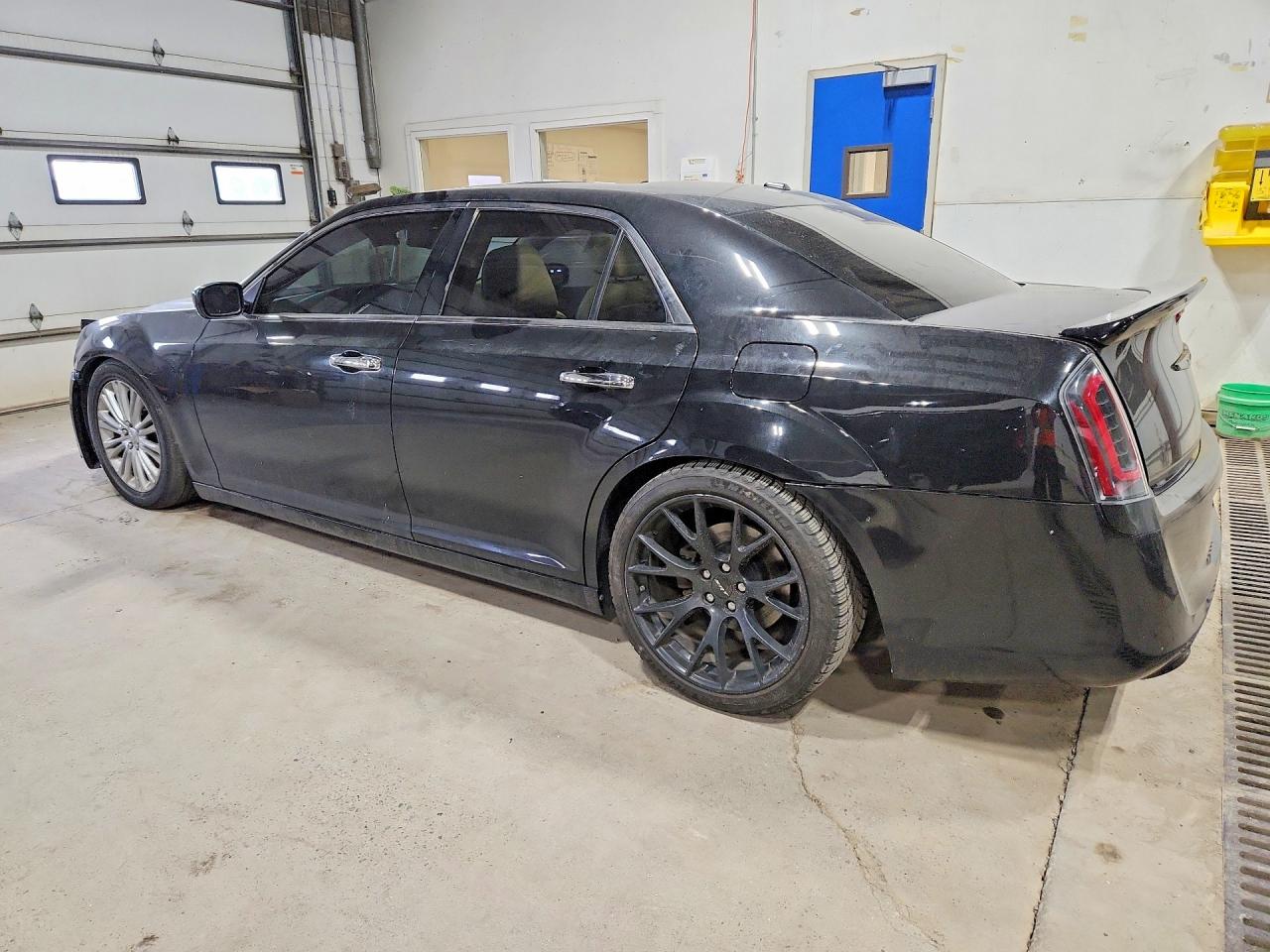 2011 CHRYSLER 300