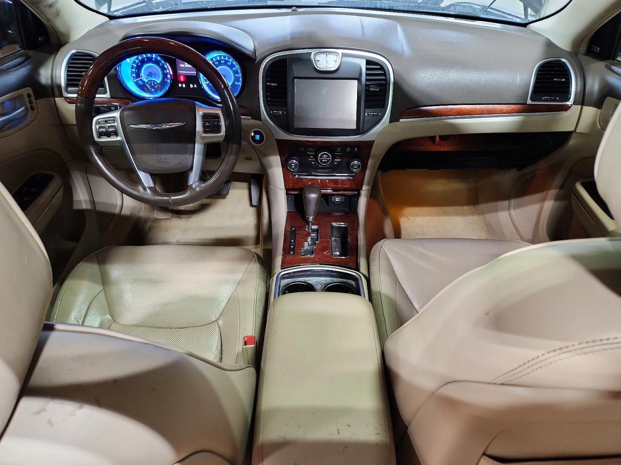 2011 CHRYSLER 300