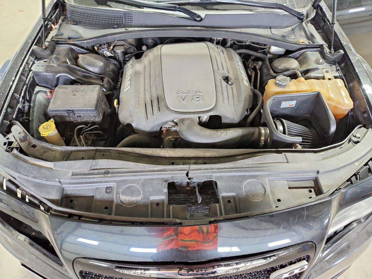 2011 CHRYSLER 300