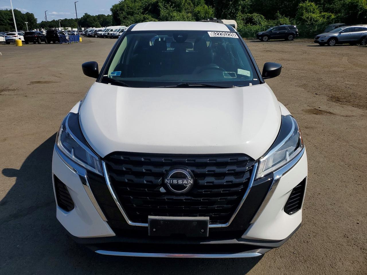 2023 NISSAN KICKS
