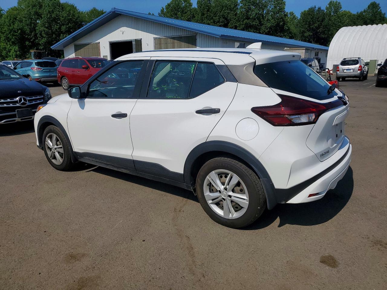 2023 NISSAN KICKS