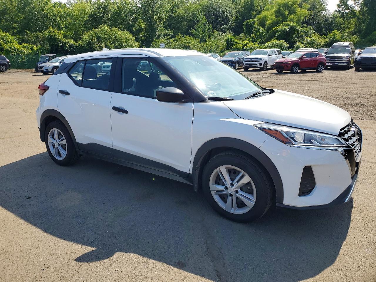 2023 NISSAN KICKS