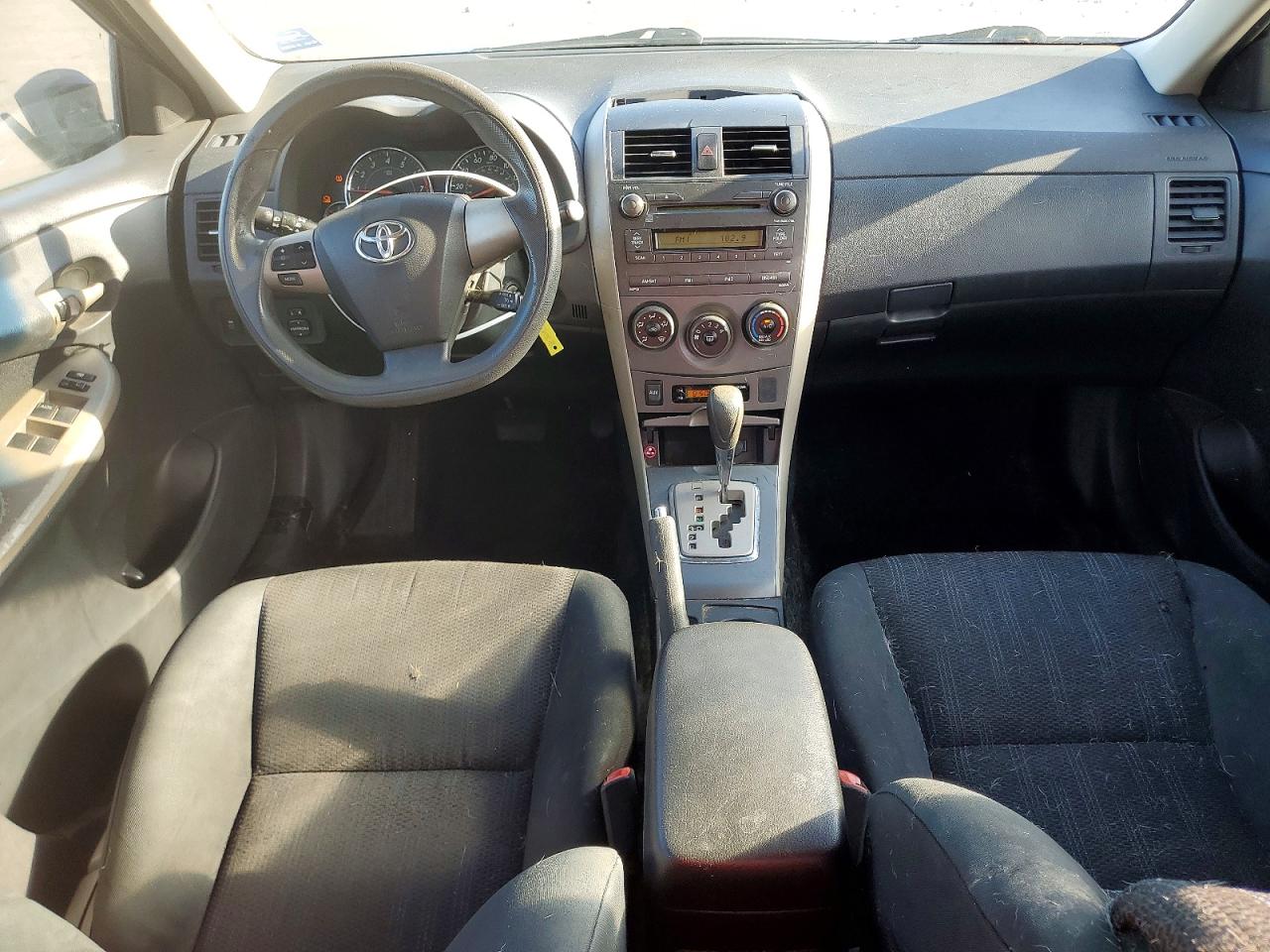 2011 TOYOTA COROLLA
