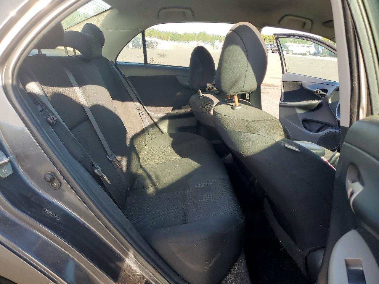 2011 TOYOTA COROLLA