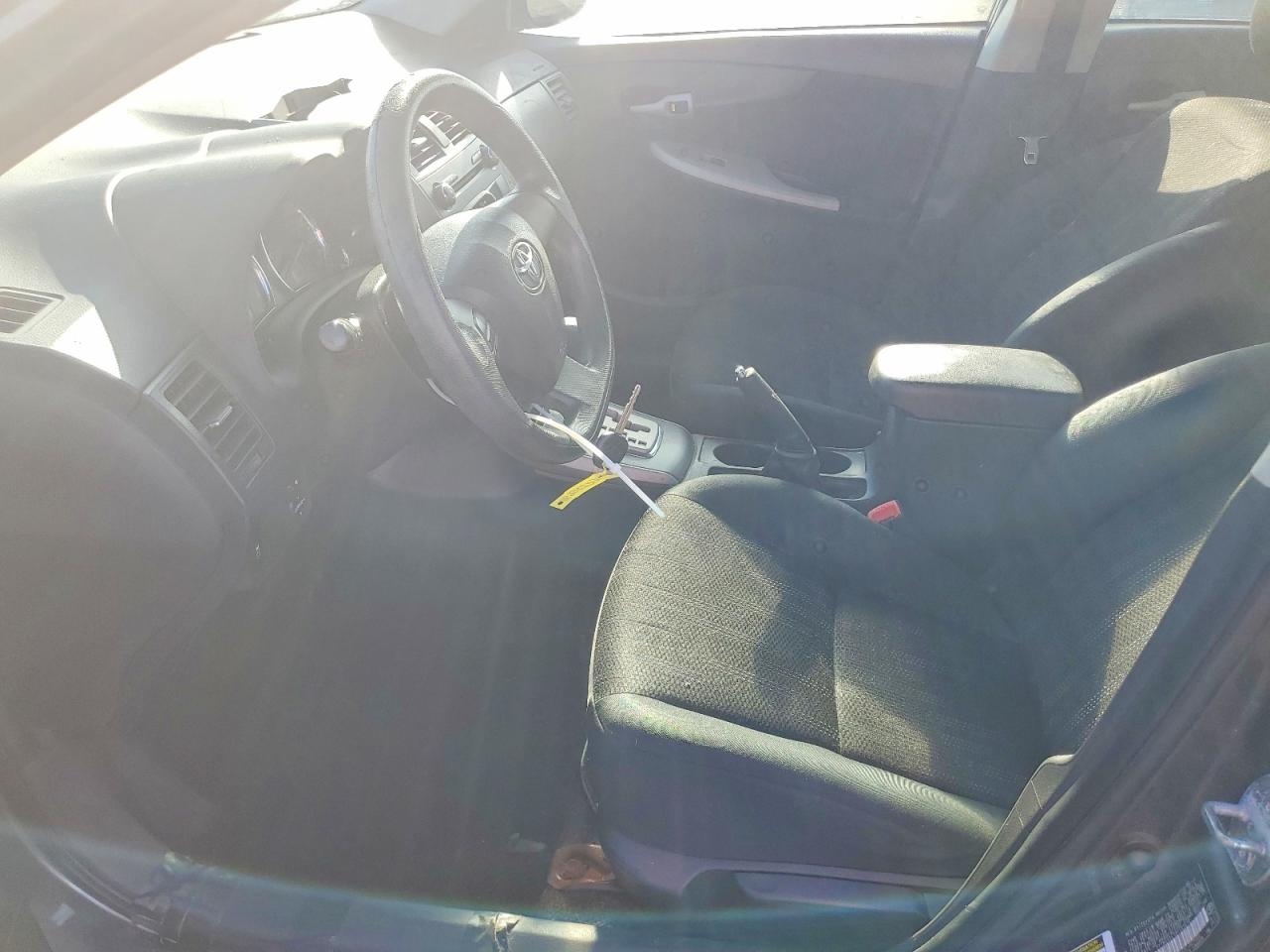 2011 TOYOTA COROLLA