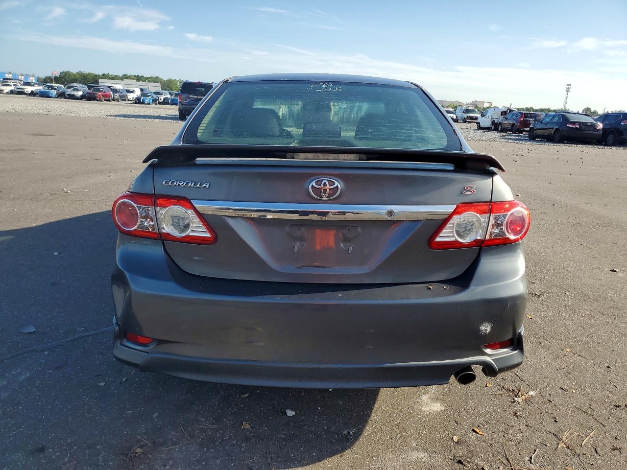 2011 TOYOTA COROLLA