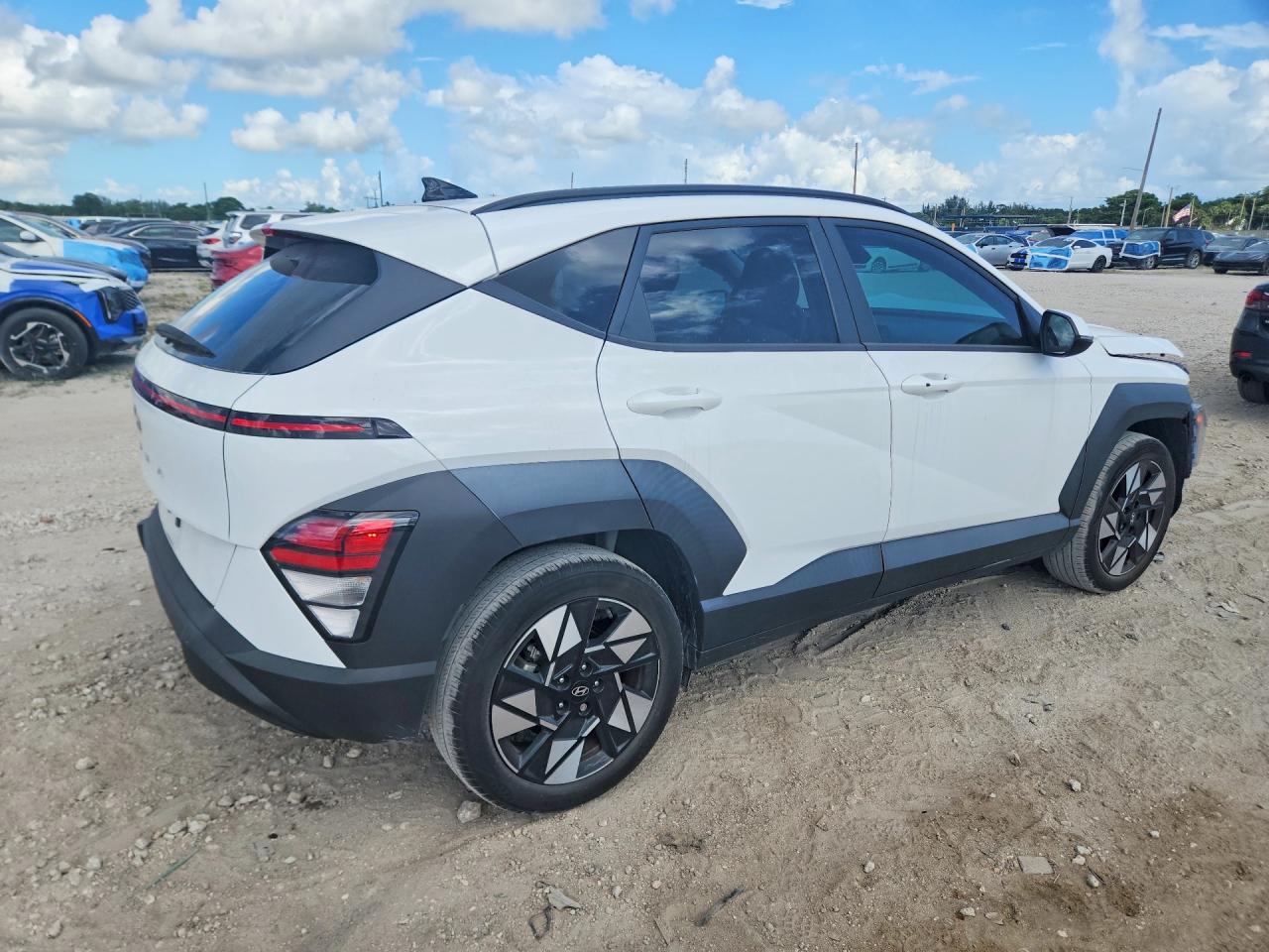 2024 HYUNDAI KONA