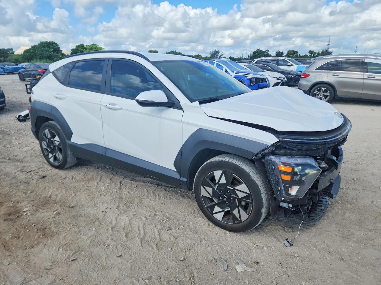 2024 HYUNDAI KONA