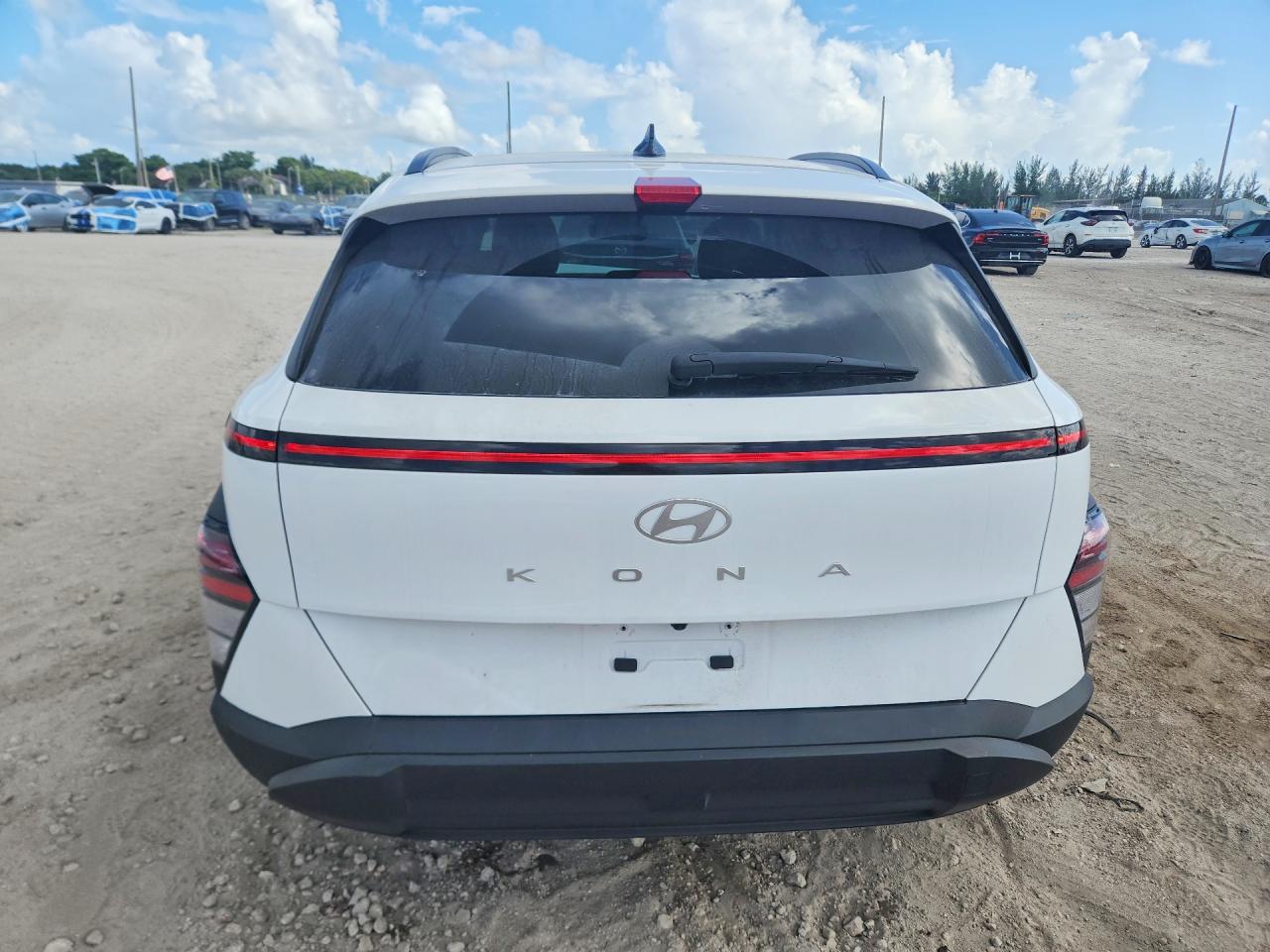 2024 HYUNDAI KONA