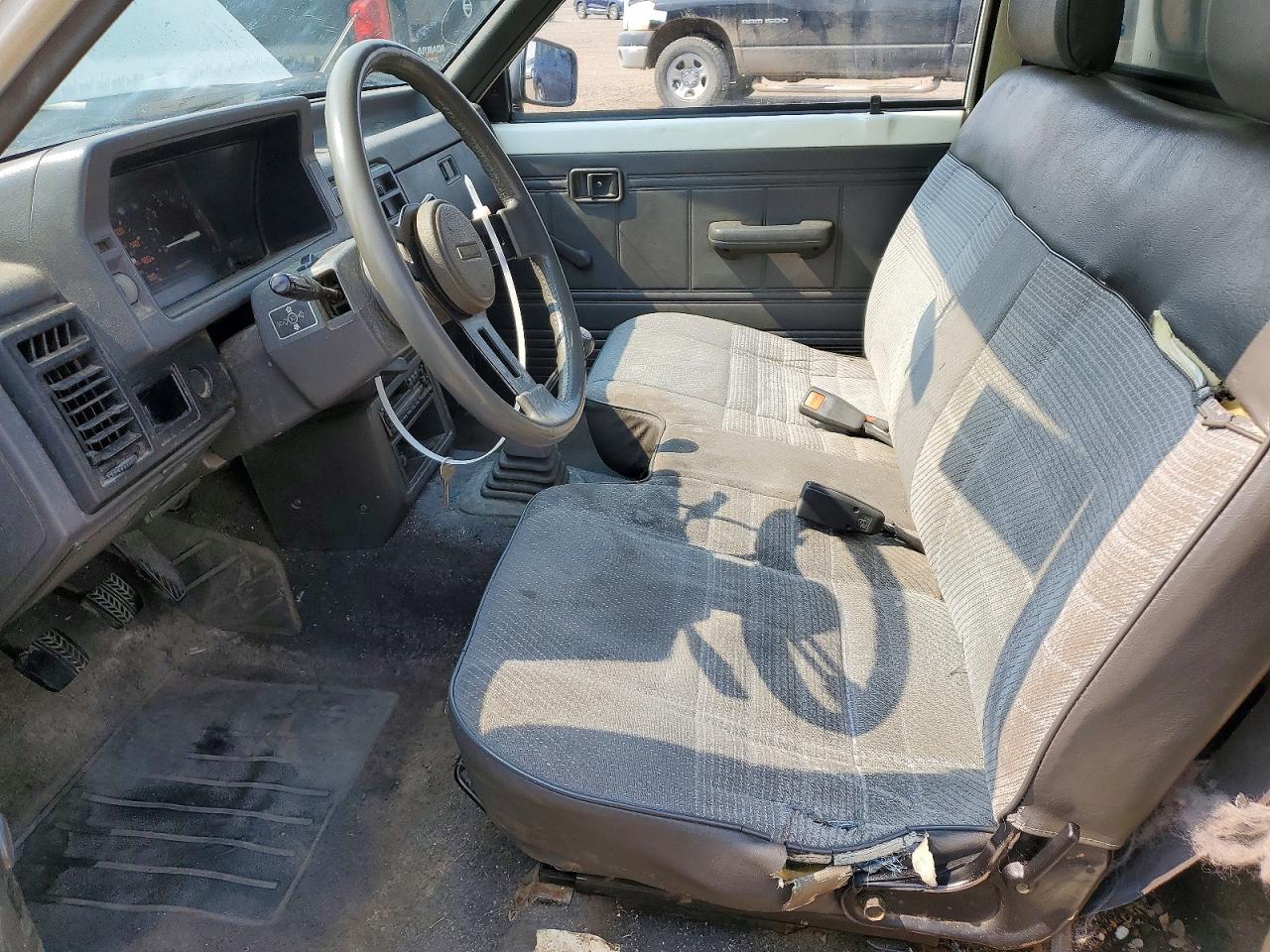 1993 MAZDA B2200