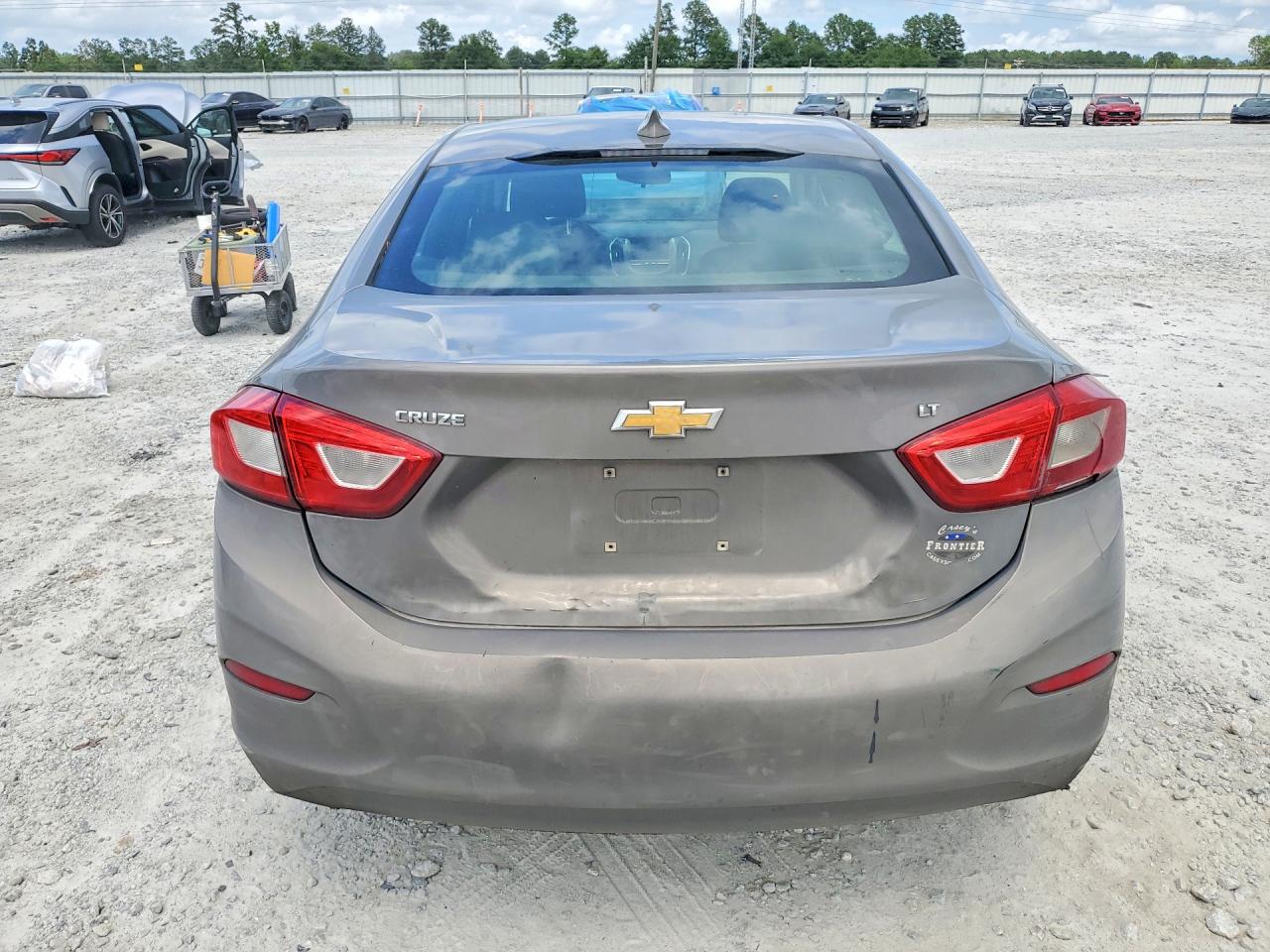 2018 CHEVROLET CRUZE