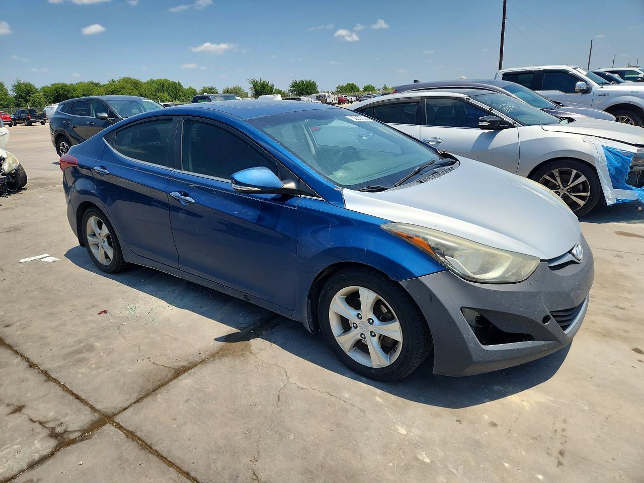 2016 HYUNDAI ELANTRA