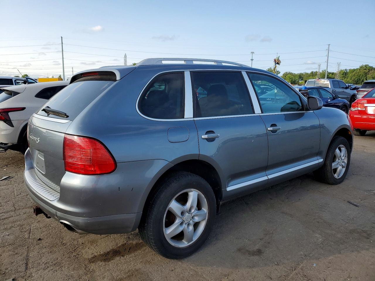 2005 PORSCHE CAYENNE