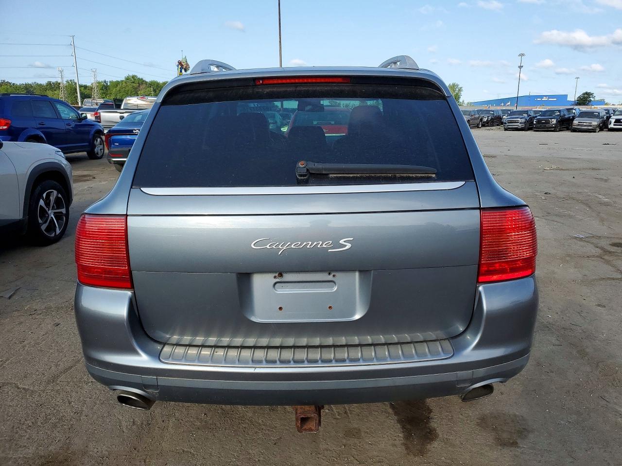 2005 PORSCHE CAYENNE