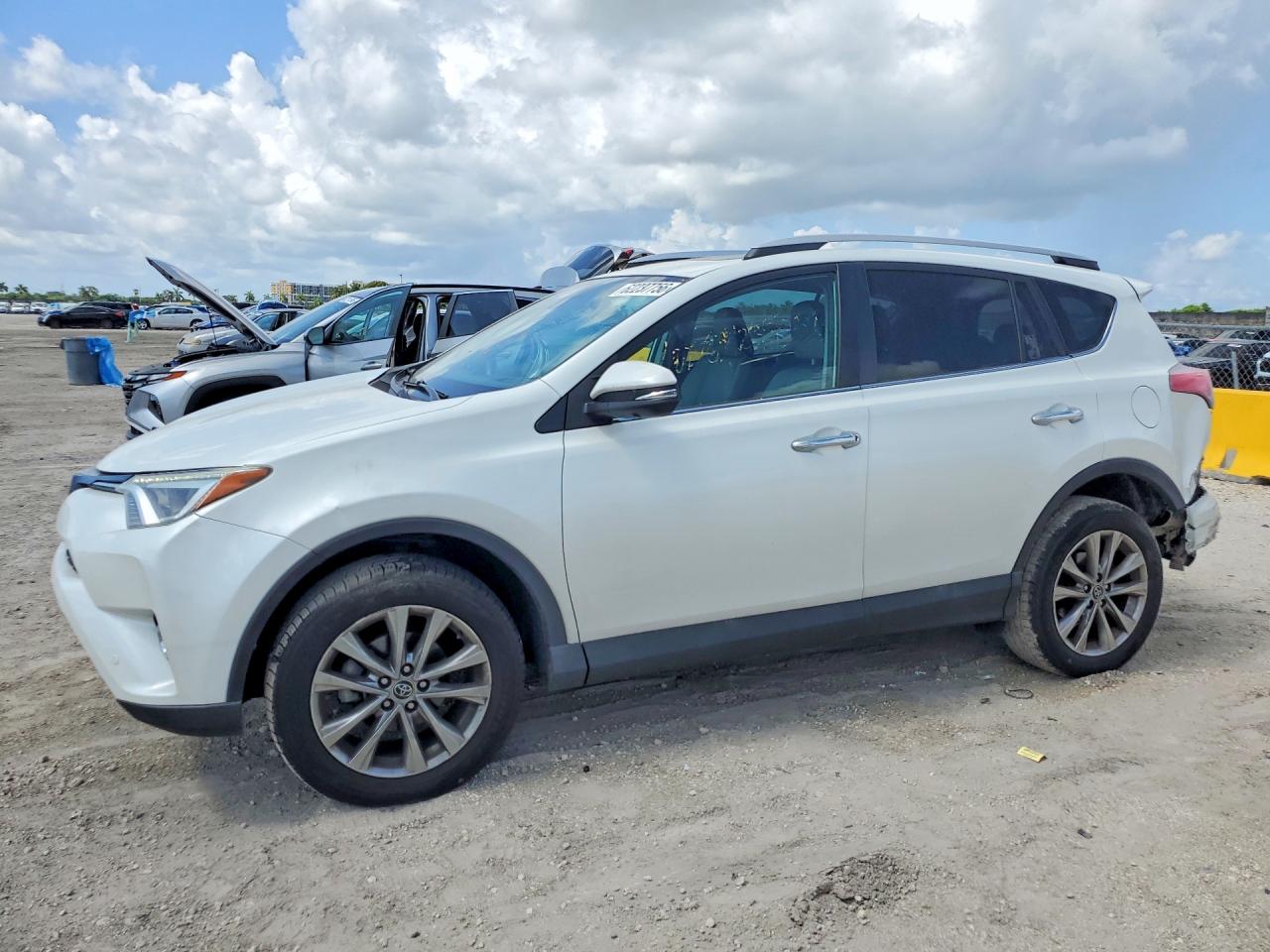 2016 TOYOTA RAV4