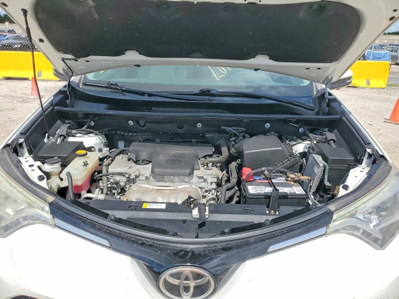 2016 TOYOTA RAV4