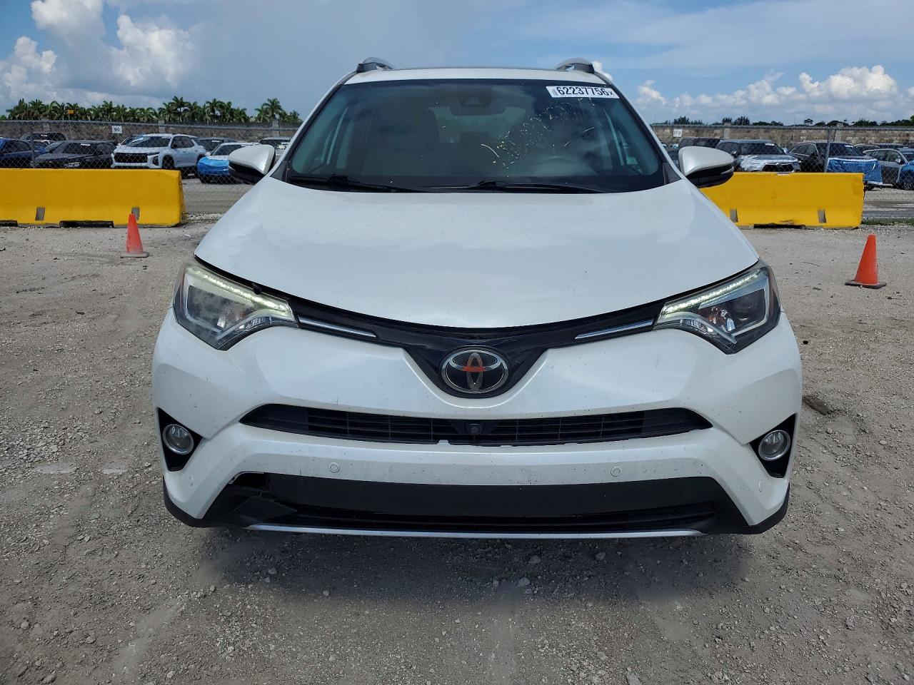 2016 TOYOTA RAV4