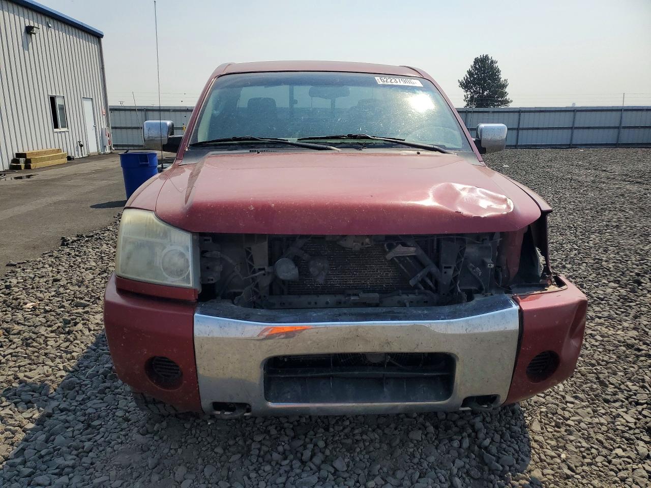 2005 NISSAN TITAN