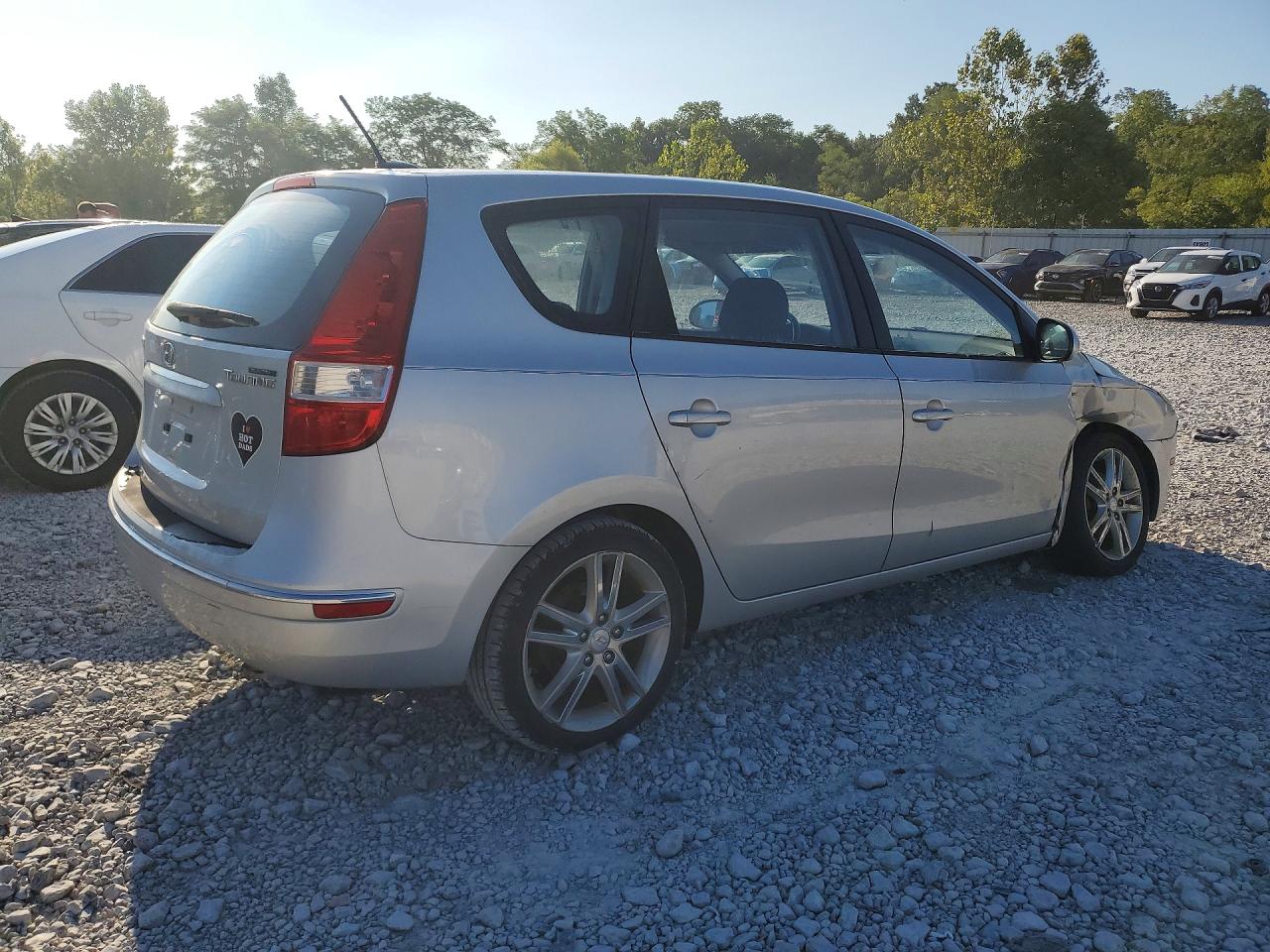 2009 HYUNDAI ELANTRA