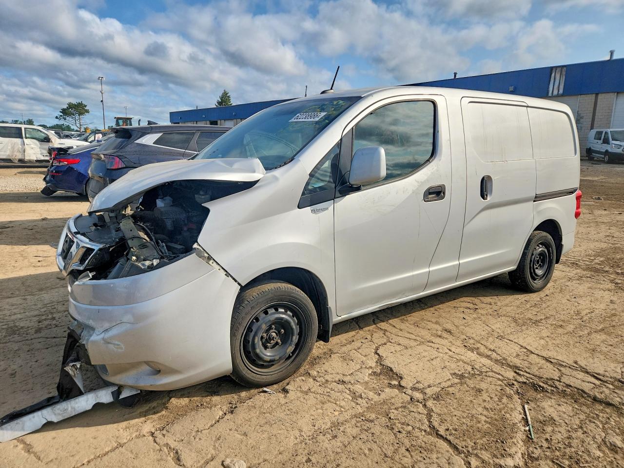 2015 NISSAN NV