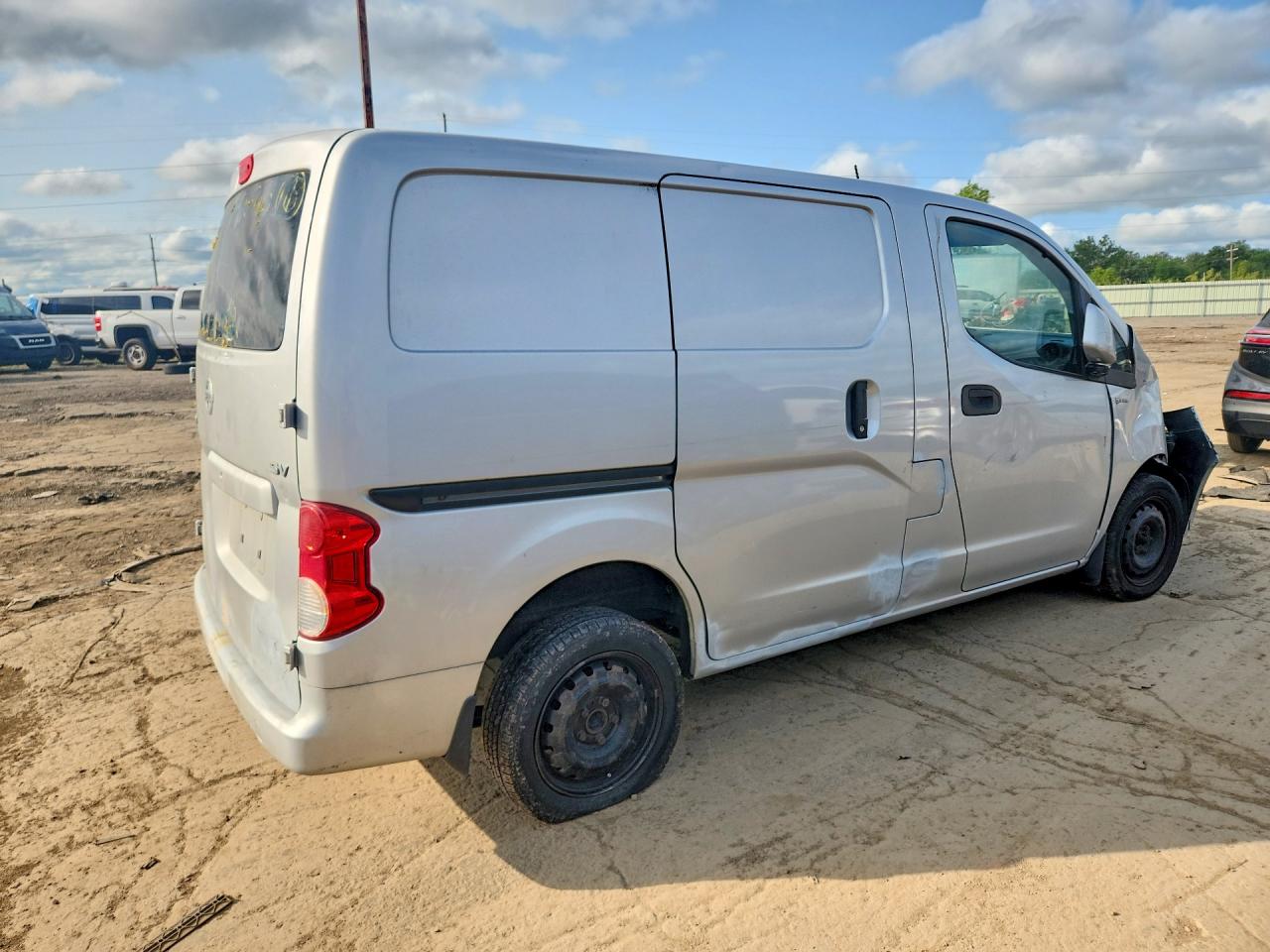 2015 NISSAN NV