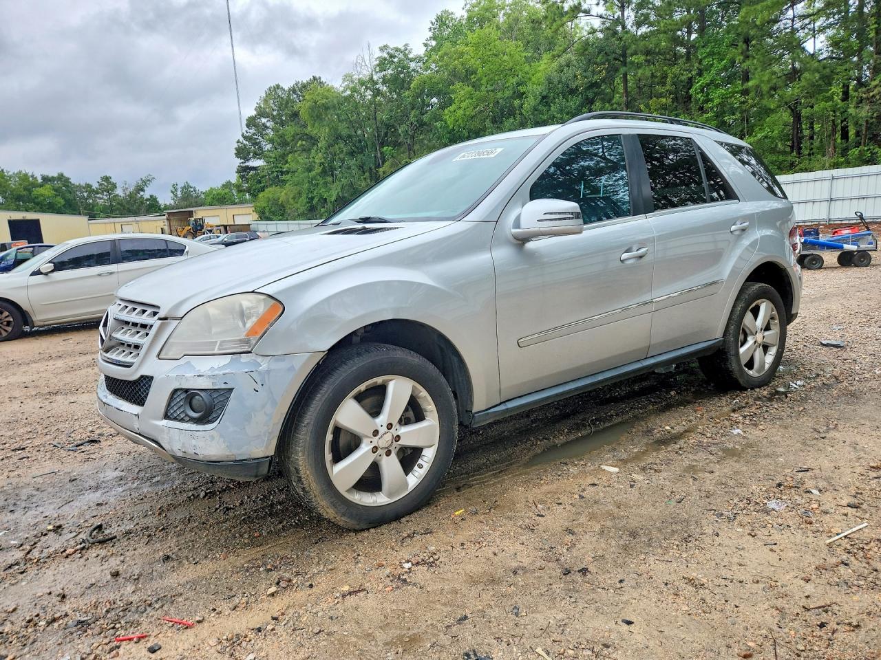 2011 MERCEDES-BENZ M-CLASS