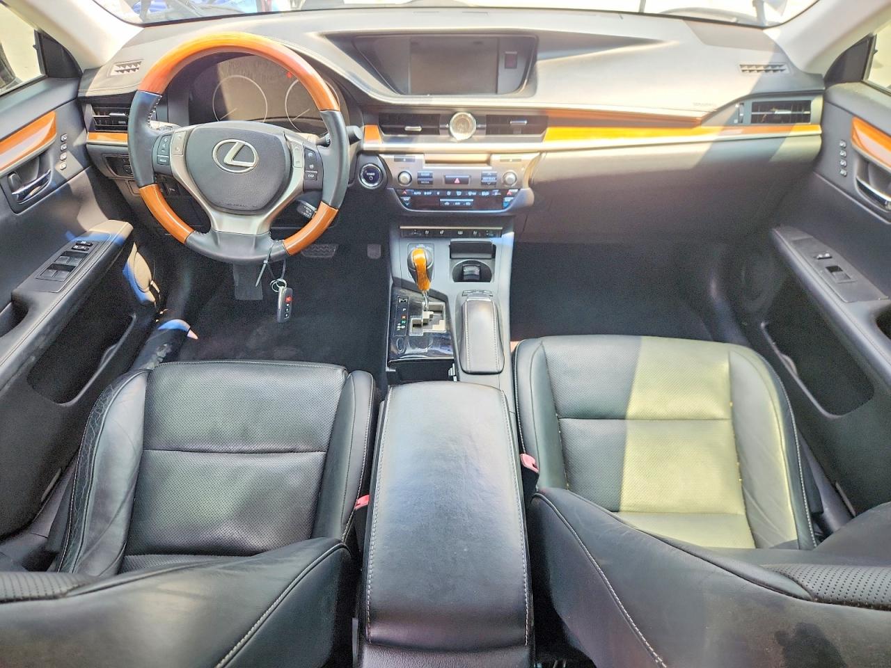 2013 LEXUS ES300