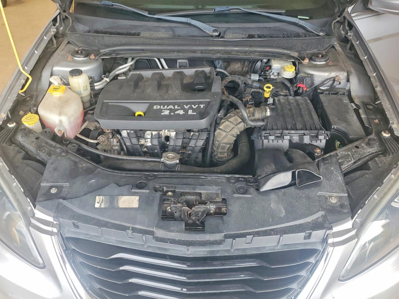 2014 CHRYSLER 200