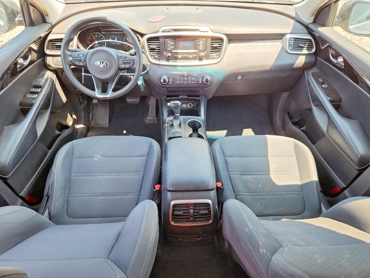 2017 KIA SORENTO