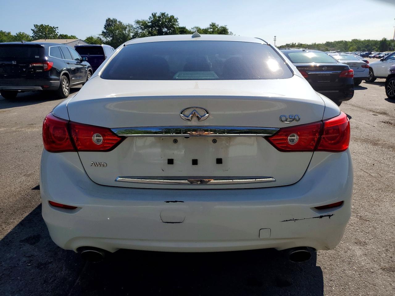 2016 INFINITI Q50